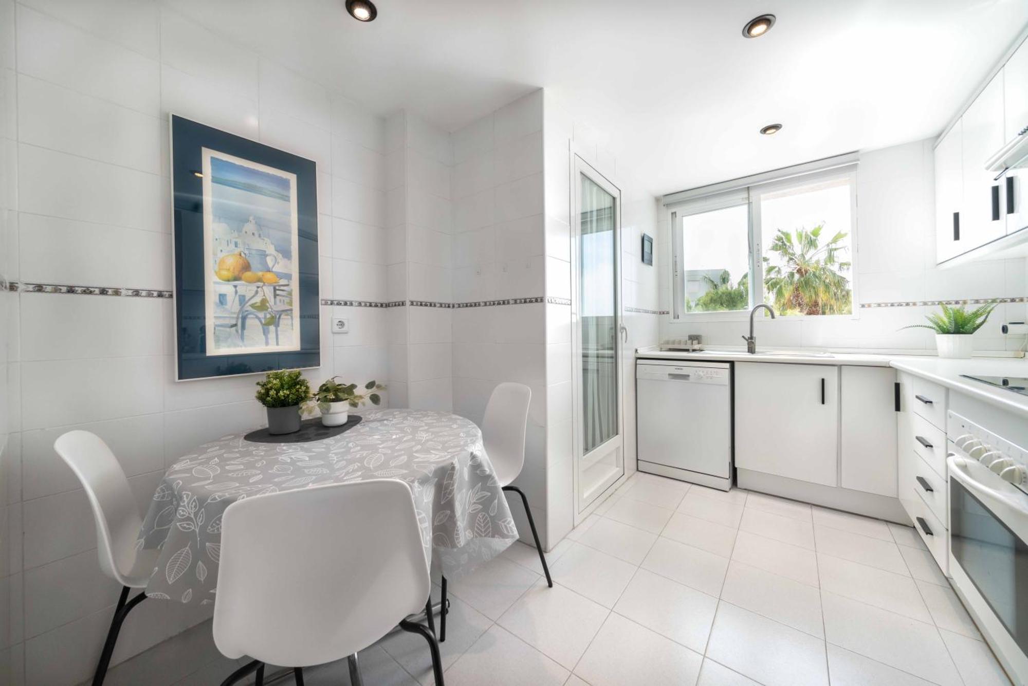 B L U E: Muchavista Sea View Apartment エル・カンページョ エクステリア 写真